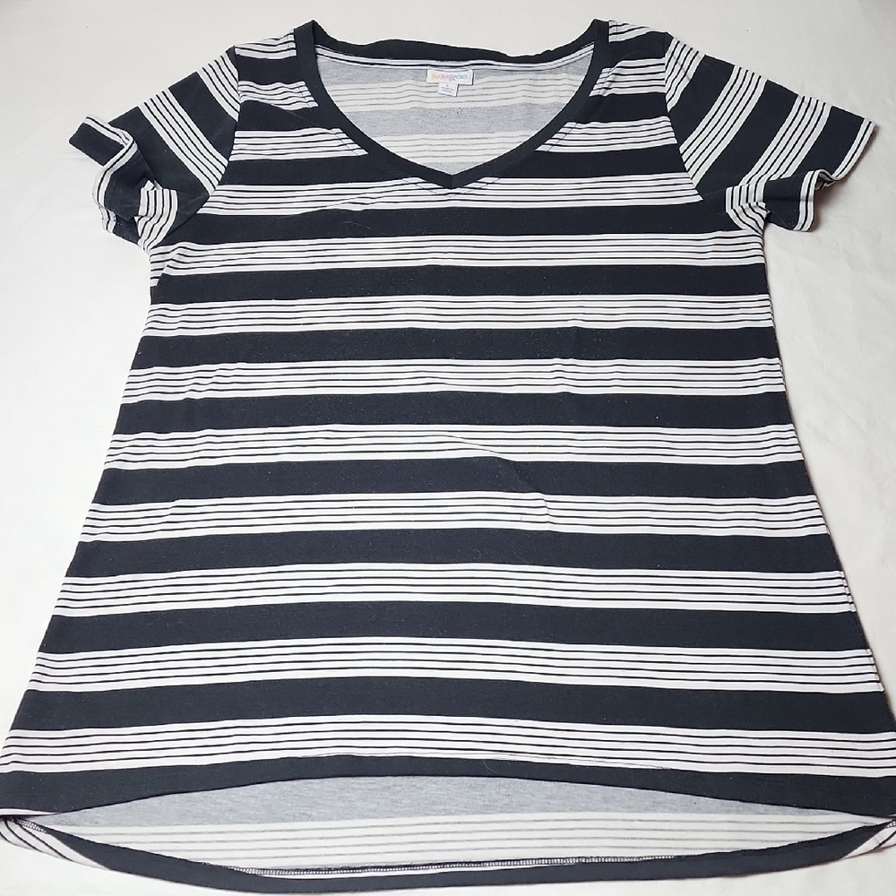 LuLaRoe Black White Striped V-Neck Women's Top Size Large